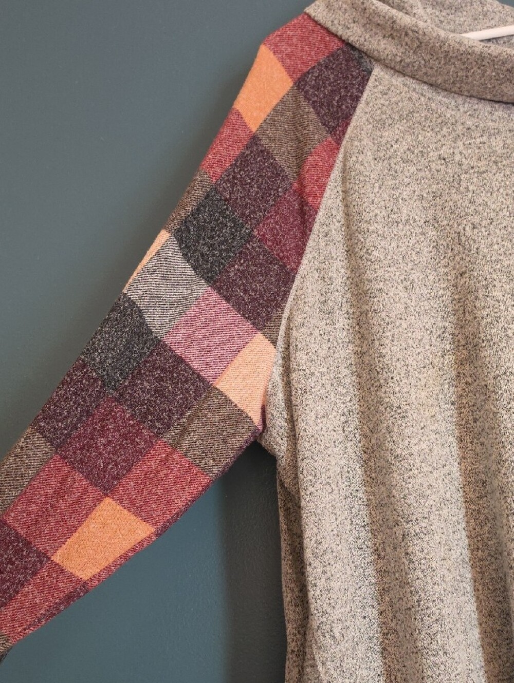 Cozy Neutral Cowl-Neck Sweater with Multi-Color Plaid Sleeves - Picture 3 of 4